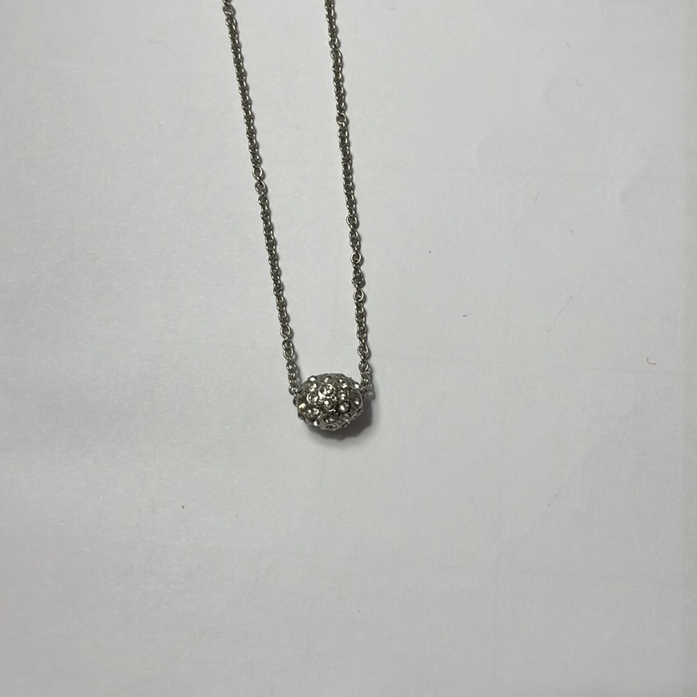 Express Silver Pendant Necklace - Picture 3 of 4